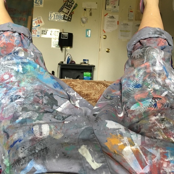 Meet your Posher, Becca - Picture 4 of 4